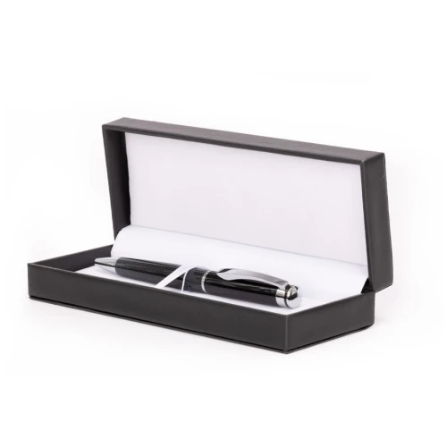 Bolígrafo ejecutivo "DARK" en estuche rígido negro.